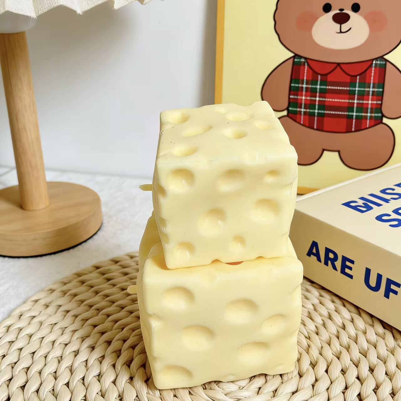 *-*Jumbo Cheese Cube Stress Ba - đánh giá và giá Fidget Cube Original